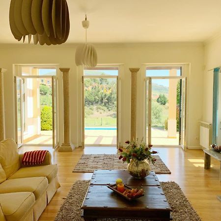 Villa With Swimming Pool In Golf Resort Torres Vedras Luaran gambar